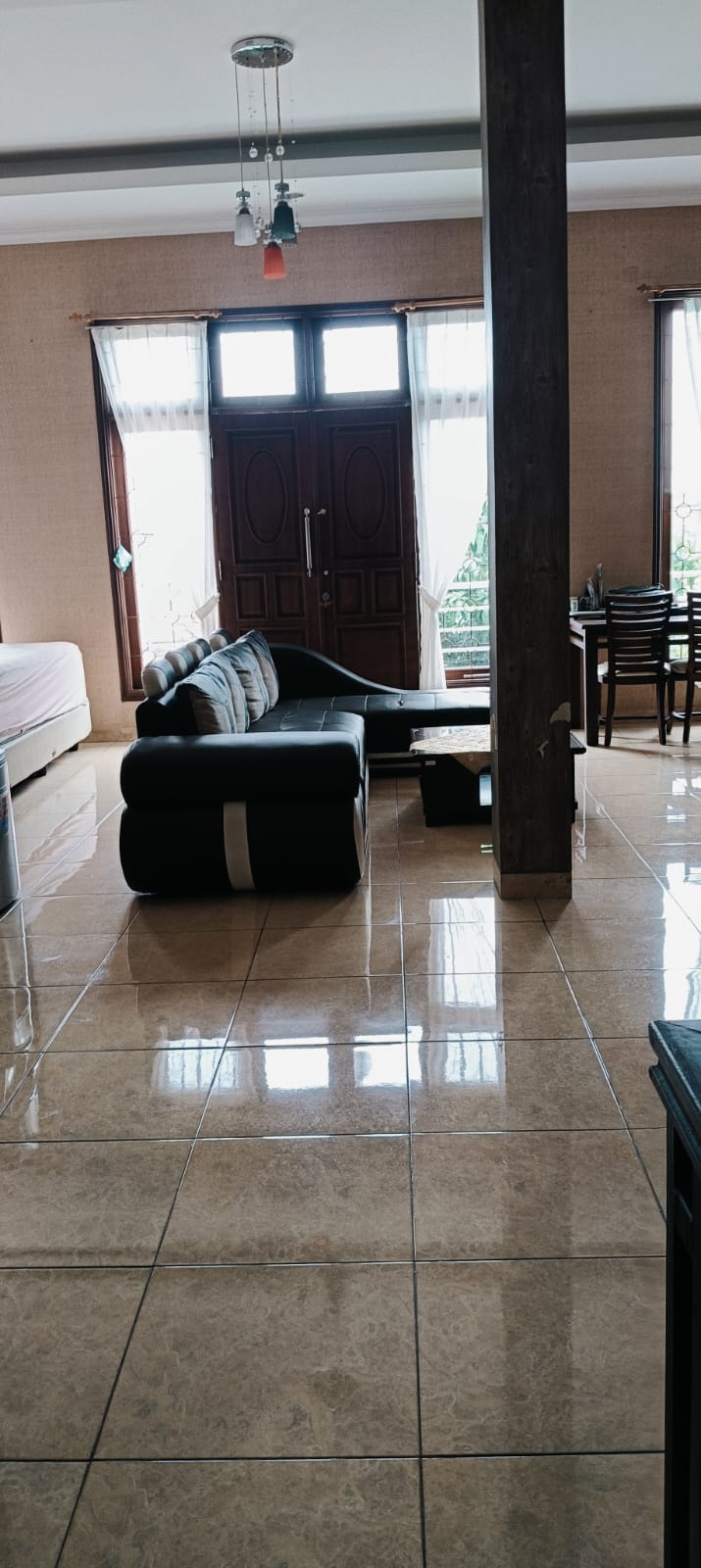 Dijual Rumah Di Beverly Lippo Cikarang
